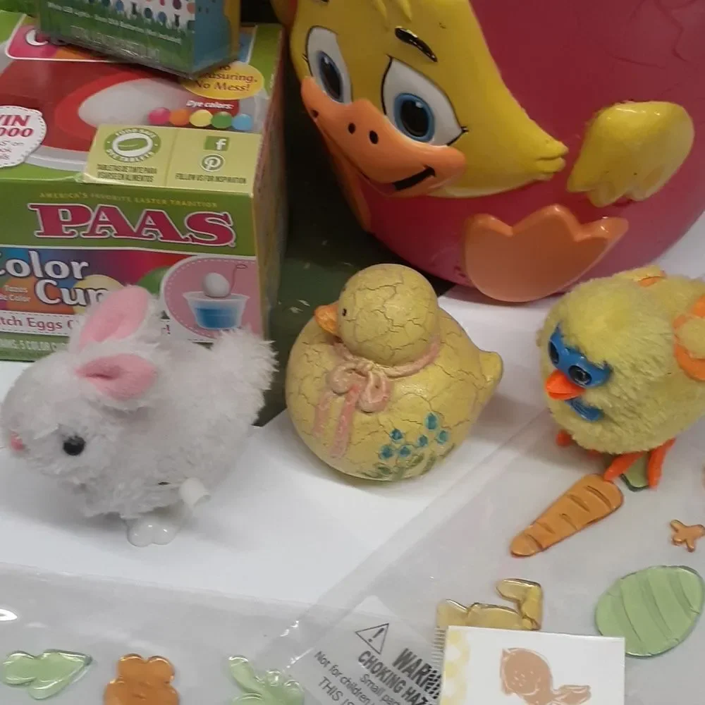 Huge Peeps themed Easter‎ Basket, blow mold bucket & more.